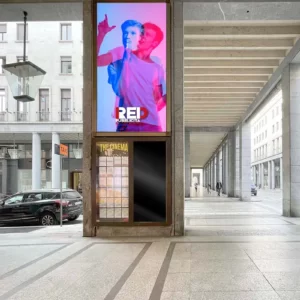 TRI Vision Pubblicitario ubicato in Via Roma 315 a Torino. Massima Visibilità per il tuo brand